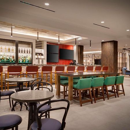 Hilton Garden Inn Haymarket Экстерьер фото