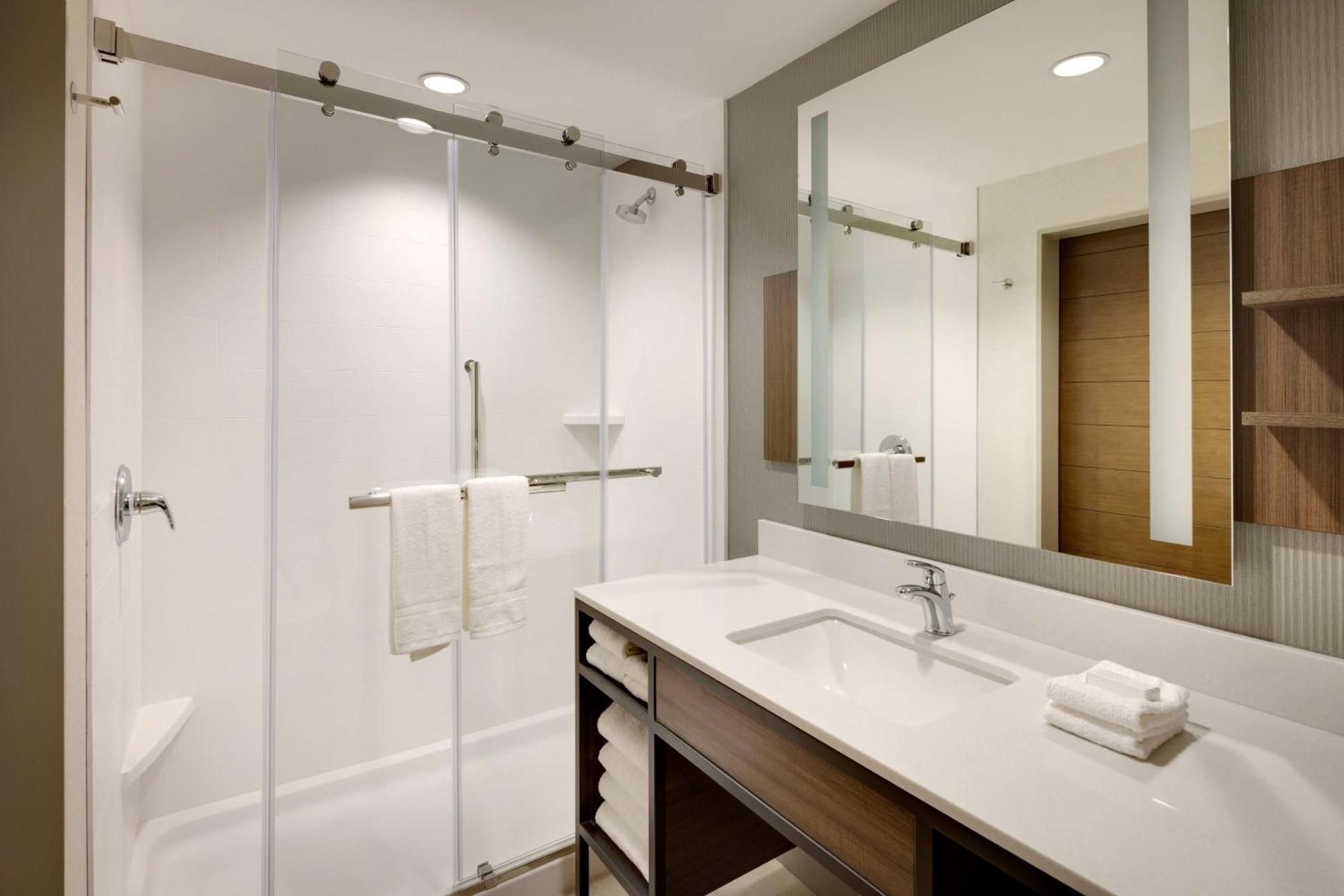 Hilton Garden Inn Haymarket Экстерьер фото