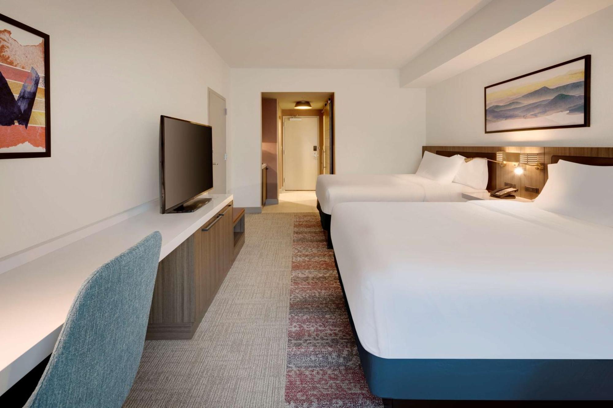Hilton Garden Inn Haymarket Экстерьер фото