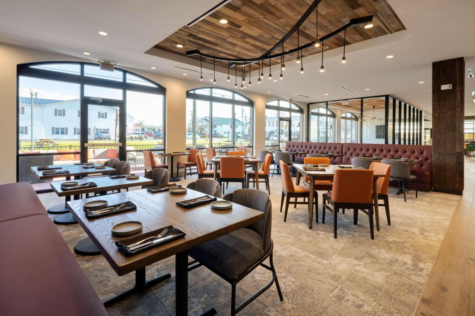 Hilton Garden Inn Haymarket Экстерьер фото